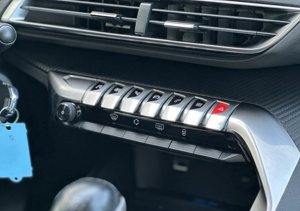 Peugeot 3008 cena 67777 przebieg: 175000, rok produkcji 2019 z Stary Sącz małe 742